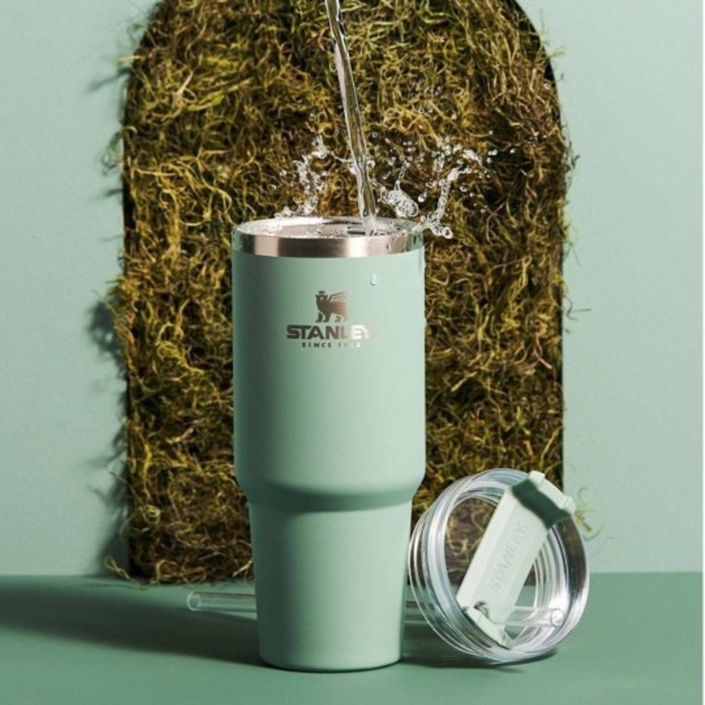 SOLD Stanley 30oz Adventure Quencher Travel Tumbler Limited Edition Tactful Teal